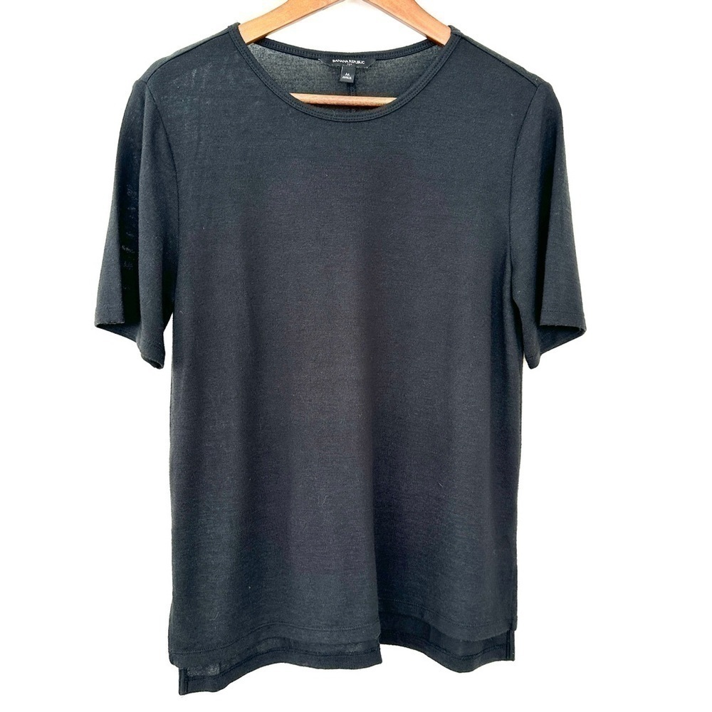Banana Republic t-shirt with crew neck & short sleeves, high-low hem, loose fit